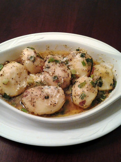 A picture of Simple Delicious boiled buttered Potatos.