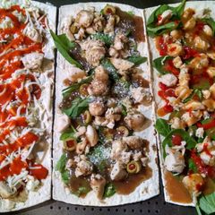 A picture of Flat Breads!!.