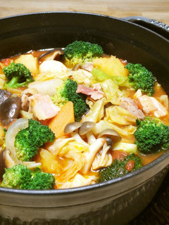 A picture of Tomato Hot Pot.