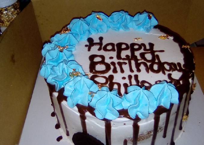 Recipe of Homemade Whipped cream on vanilla cake