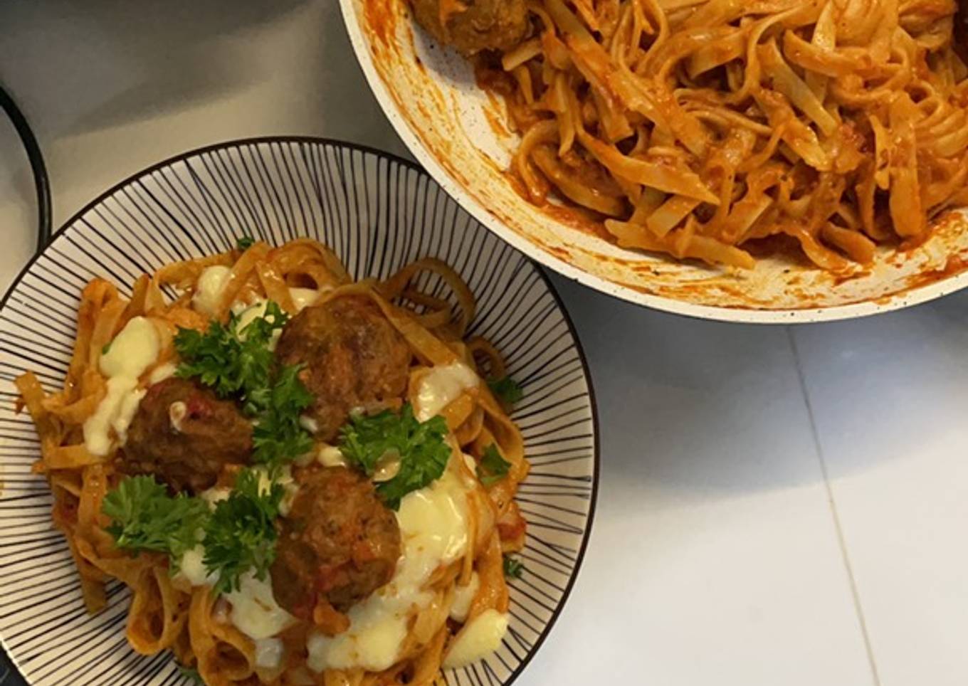 Fettucine Meatballs Bolognese