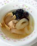 Chicken Soup With Sea Coconut
