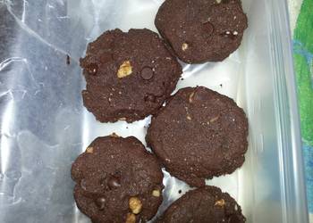 How to Cook Delicious Dark ChocolateChunk Cookies