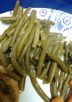 A picture of Uncut green beans.