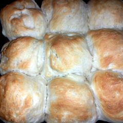 A picture of Easy bread rolls.