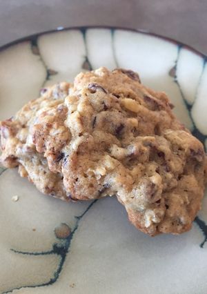 A picture of Cranberry Oatmeal Cookies.