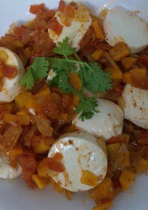 A picture of Tofu with Hot Chilli Tomato Sauce.