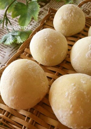 A picture of Fluffy White Bread Rolls Inspired by the Novel Heidi.