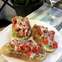 A picture of Pesto Bruschetta.