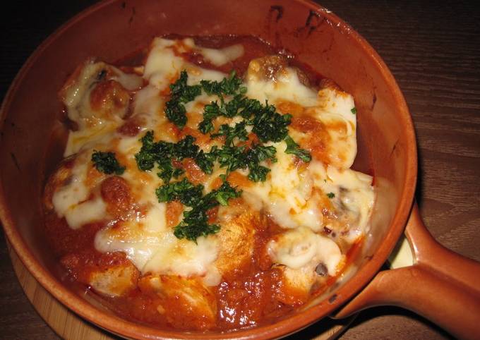 Tofu and Mushrooms au Gratin with Meat Sauce