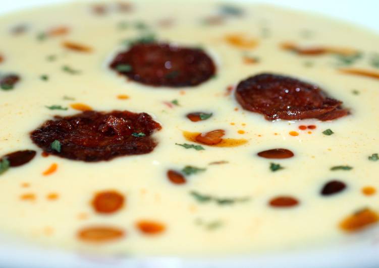 Steps to Make Any-night-of-the-week Sig&#39;s Cream of Sweetcorn Soup with spicy sausage