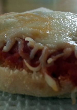 A picture of English Muffin pizzas.