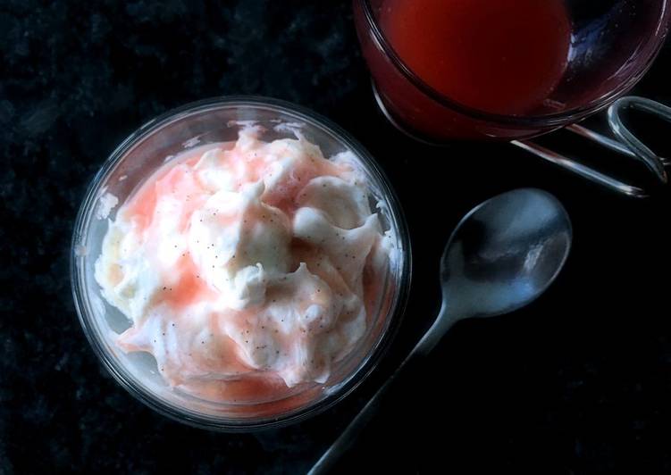 Simple Way to Make Quick Rhubarb fool