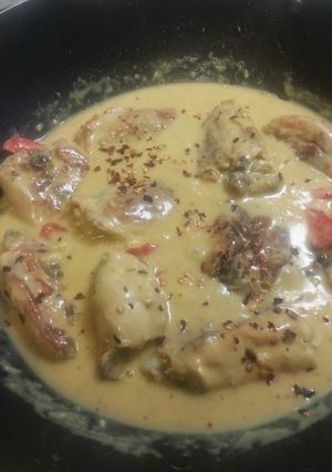 A picture of Creamy lemon chicken.