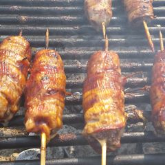A picture of BBQ Bacon Cheeseburger Bombs.