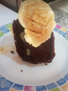 Una foto de Brownie de chocolate y nueces, sin gluten, apto para celiacos