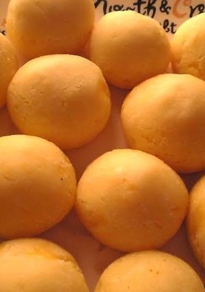 A picture of Cheddar Cheese Pao De Queijo.