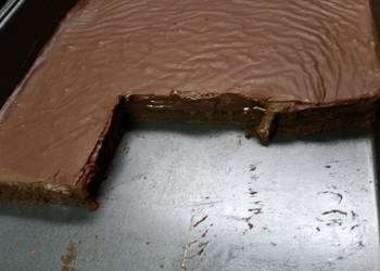 How to Recipe Yummy Fudge Topped Brownies