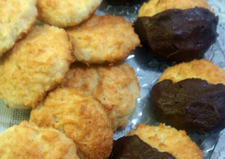 Simple Way to Prepare Quick coconut cookies