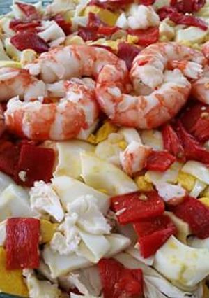 Foto principal de Ensalada Campera con Marisco