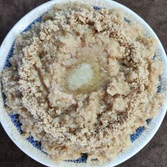 A picture of Oats Sooji Halwa.