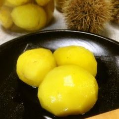 A picture of Chestnuts Cooked in Syrup.
