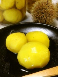 A picture of Chestnuts Cooked in Syrup.