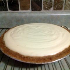 A picture of gluten free lime pie(no egg ).