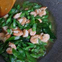 รูปของ Tumis buncis udang simple
