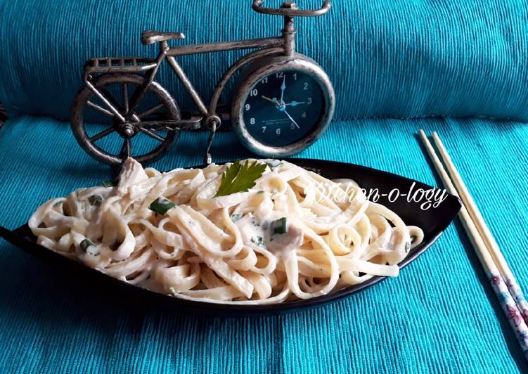 Simple Way to Make Homemade Fettuccine Alfredo