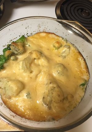 A picture of Cauli-Broc and Cheese.