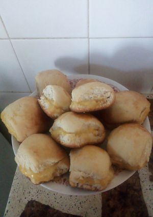 Una foto de Miguelitos con crema pastelera