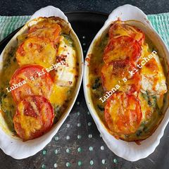 A picture of Fish and Creamy spinach with Tomatoes:.