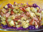 Una foto de condimento para ensalada de repollo