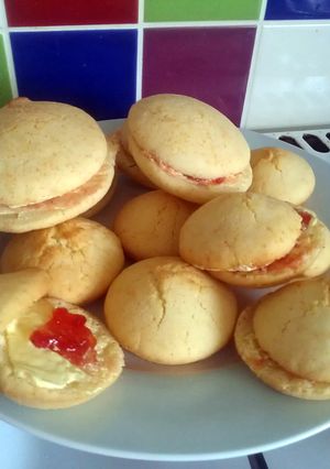 A picture of Vickys Plain Scones, Gluten, Dairy, Egg & Soy-Free.