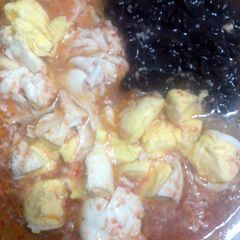 A picture of huevos ahogados.