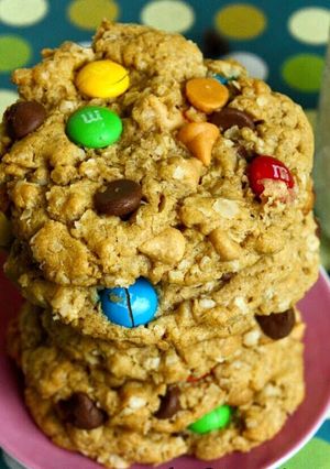 A picture of Monster Cookies.