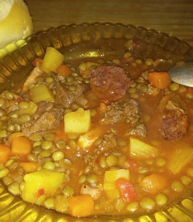 Una foto de Guiso de Lentejas😋