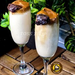 A picture of Dates Coffee.