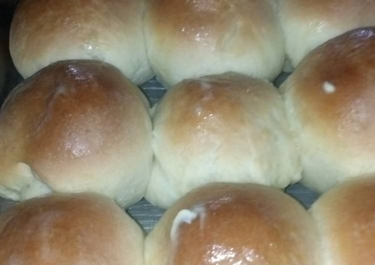 Step-by-Step Guide to Prepare Speedy Butter Rolls ( bread machine )