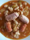 Alubias con repollo y salchicha