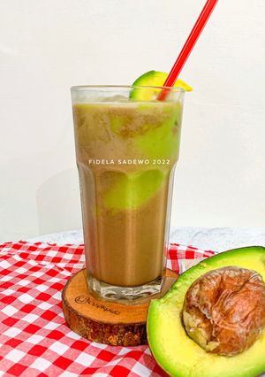 Foto resep Iced Avocado Coffee ala Cafe (Es Alpukat Kopi)