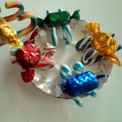 A picture of Ladybirds Little Candy Christmas Sleighs ..