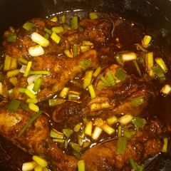 A picture of Balsamic Braised Chicken.