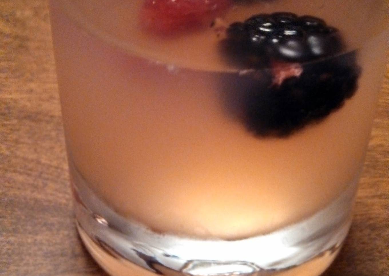 mixed berry lemonade