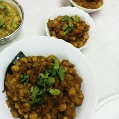 A picture of Pindi Chole (white Chick Pea or Garbanzo Beans).
