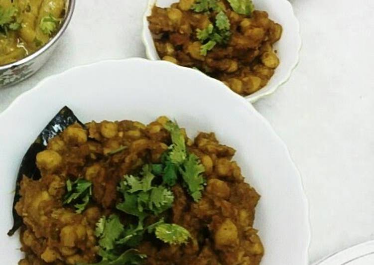 Easiest Way to Prepare Any-night-of-the-week Pindi Chole (white Chick Pea or Garbanzo Beans)