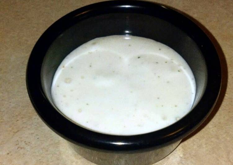 Simple Way to Make Super Quick Homemade Skinny ranch (low calorie)