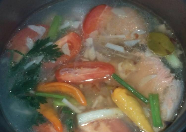 Sop tulang salmon