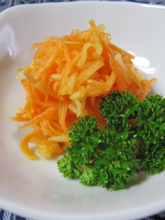 A picture of Quick Carrot and Apple Salad.